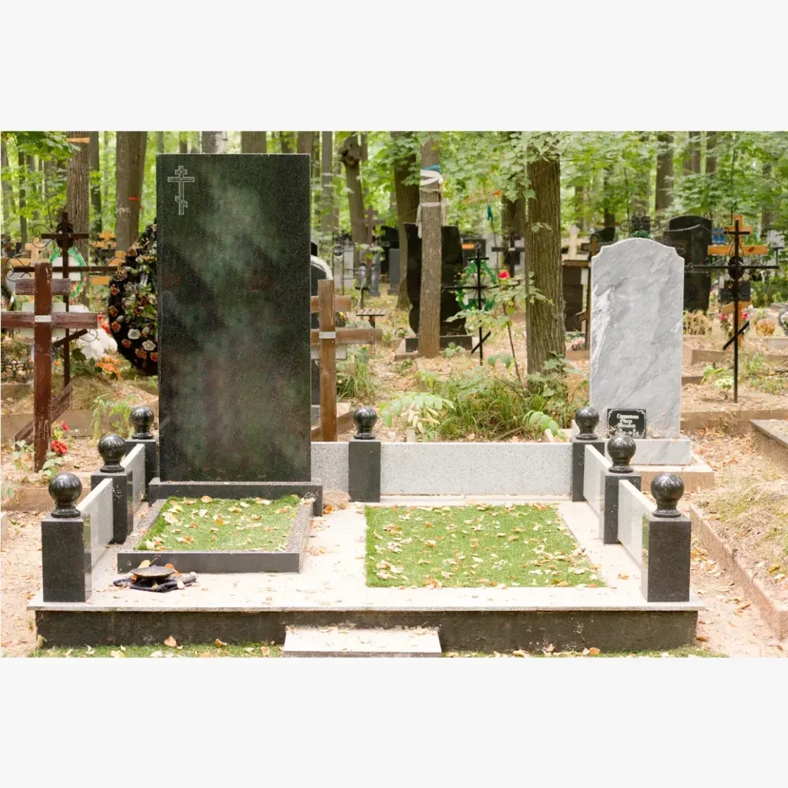 Памятник на могилу из гранита ГД-48