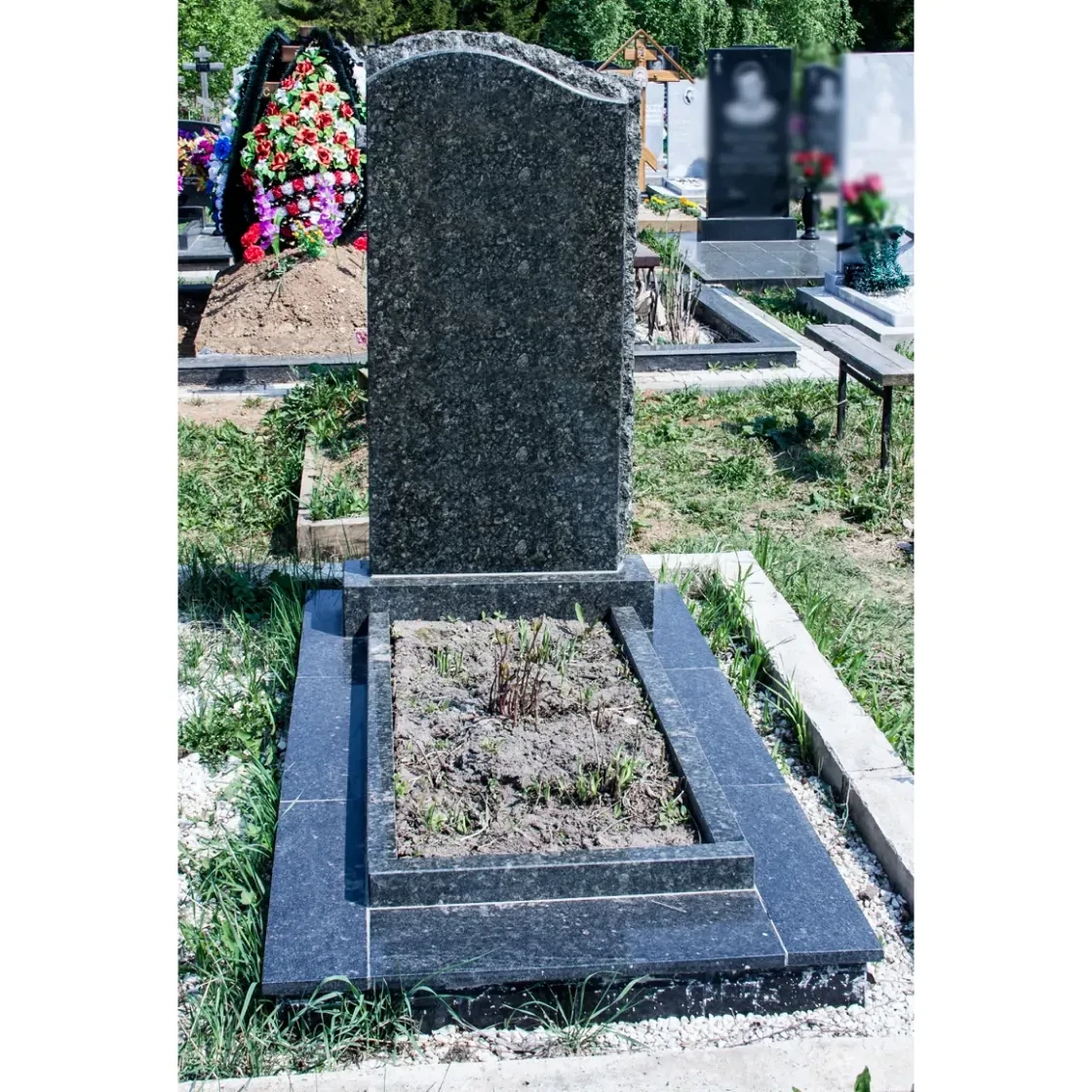 Памятник на могилу ГП-136