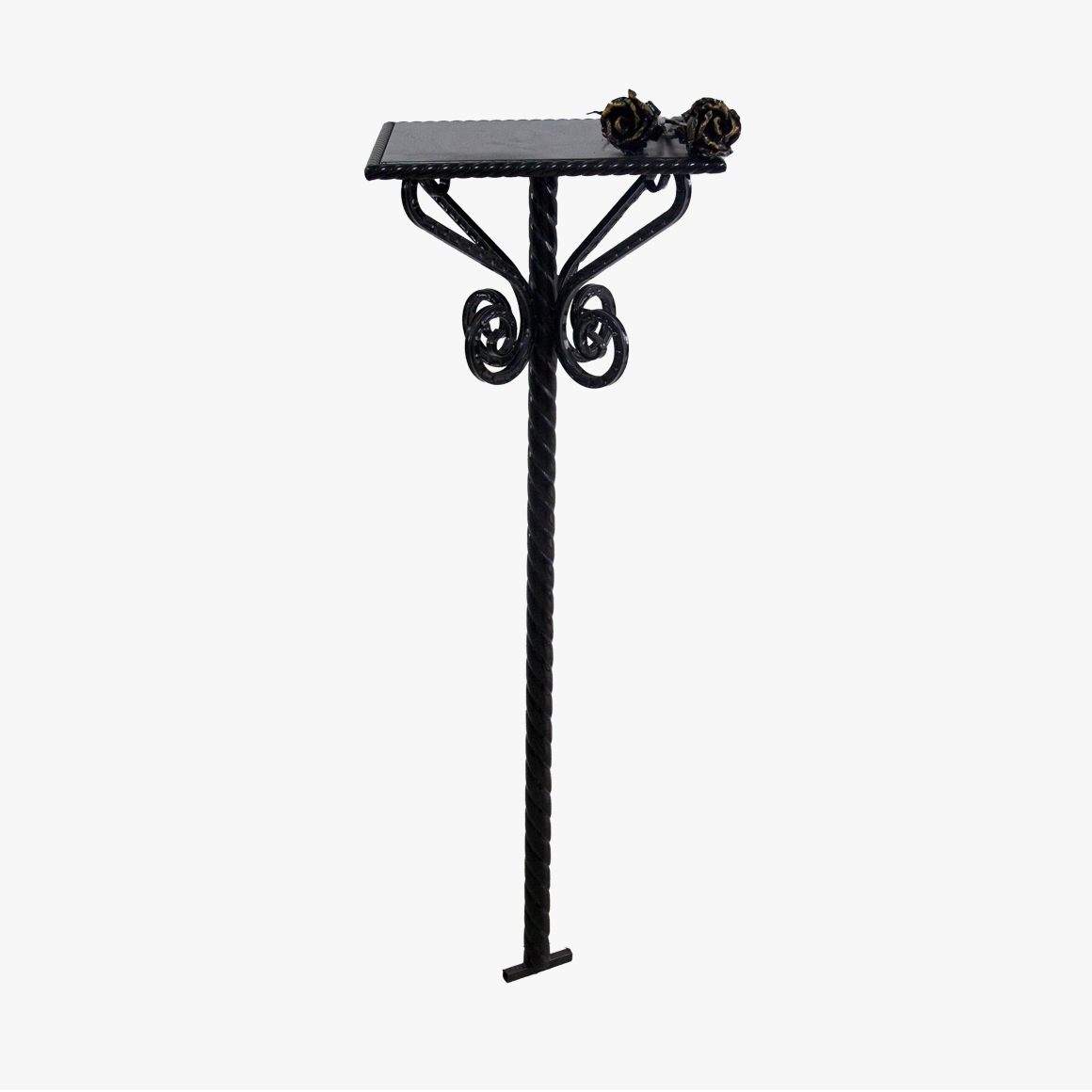 кованый столик на могилу