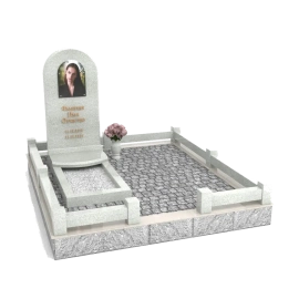 Мемориальный комплекс из гранита 174