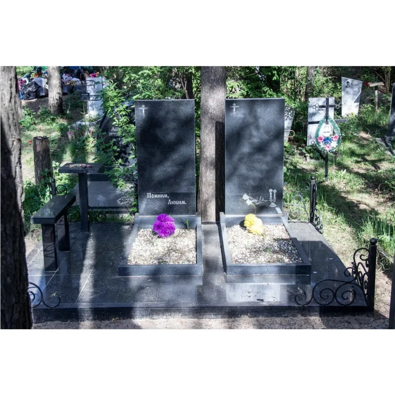 Памятник на могилу ГС-10