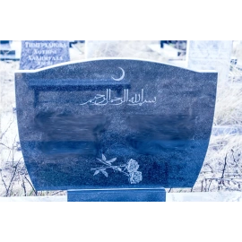 Памятник на могилу ГС-33