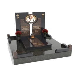 Мемориальный комплекс из гранита 182