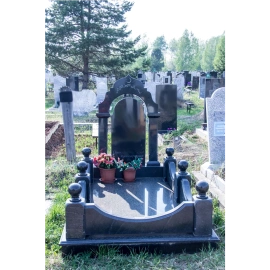 Ограда из гранита на могилу 10