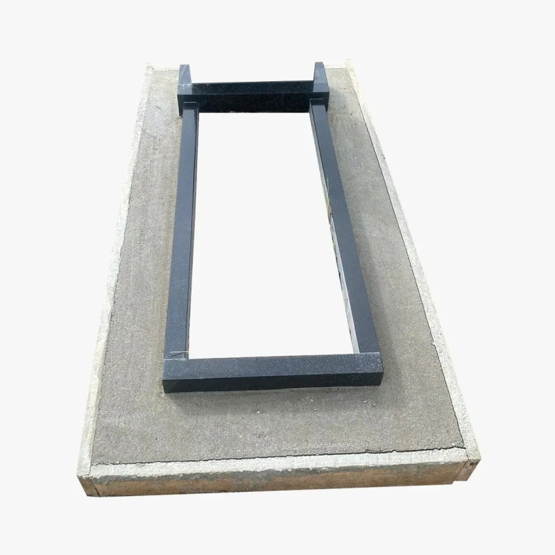 Цветник из гранита на могилу ЦГ-6