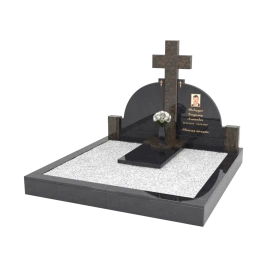 Мемориальный комплекс из гранита 11