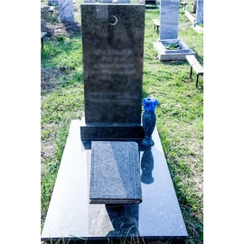 Ваза на могилу 18