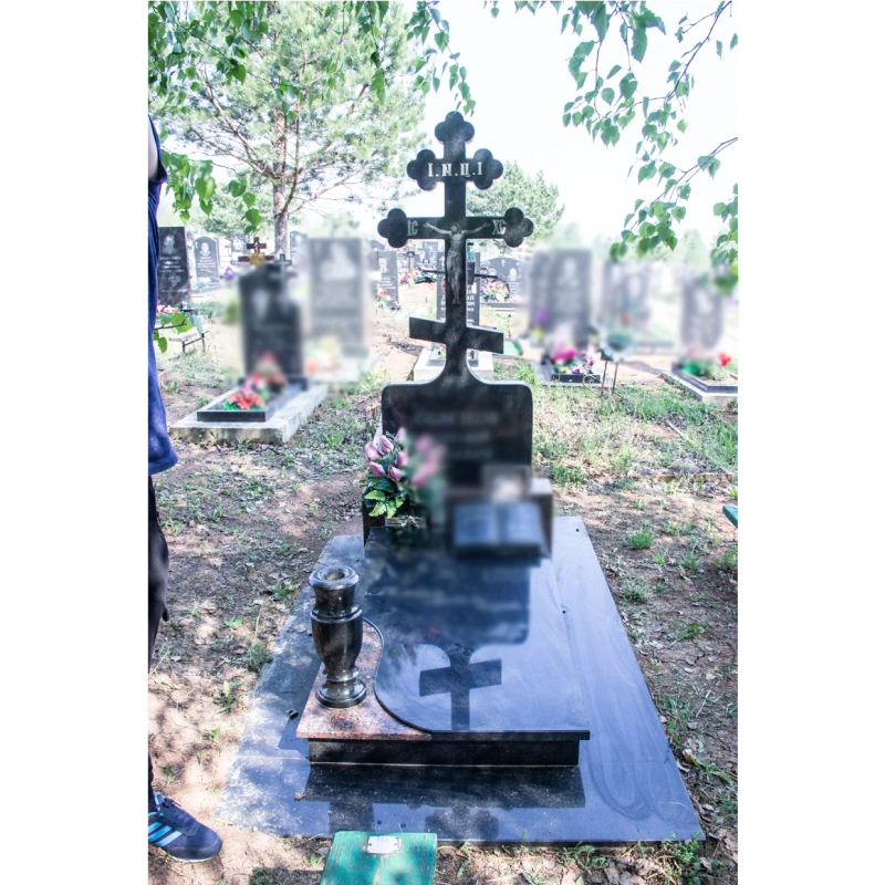 Ваза на могилу 16