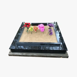 Цветник из гранита на могилу ЦГ-9